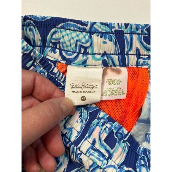 Lilly Pulitzer Luxletic Run Around Shorts Bomber Blue Get Trunky Print Size XS - Picture 4 of 11